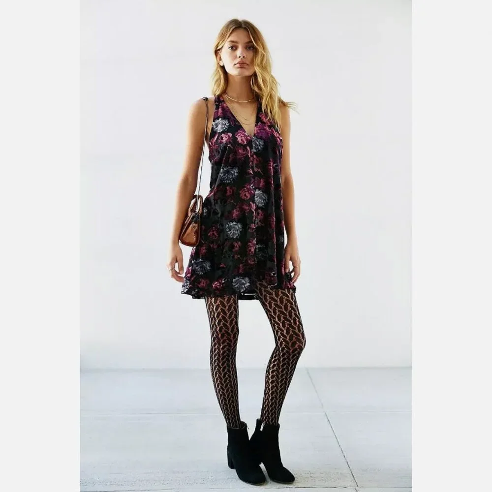 BB Dakota Kensie Black and Purple Velvet Burnout Floral Print Dress